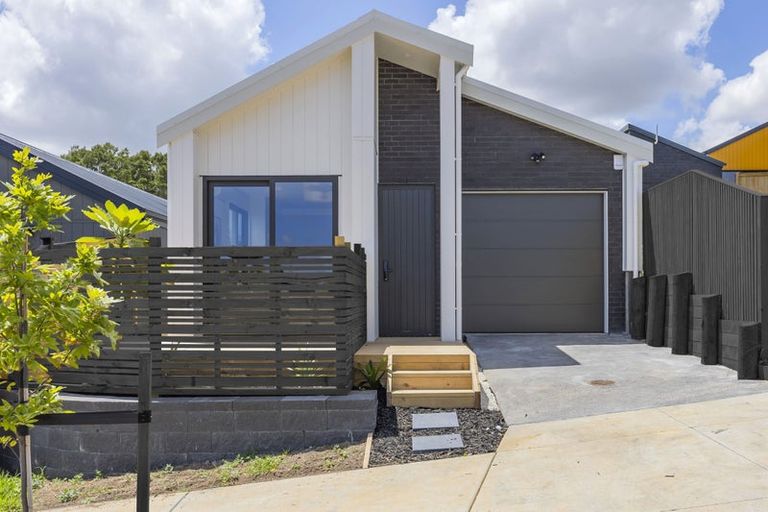 Photo of property in 14 Oopunga Road, Pukekohe, 2120