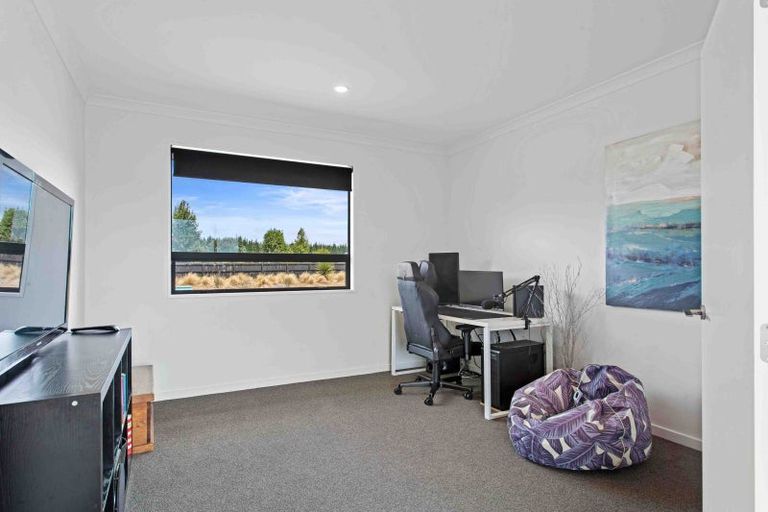 Photo of property in 10 Braeburn Crescent, Swannanoa, Kaiapoi, 7692