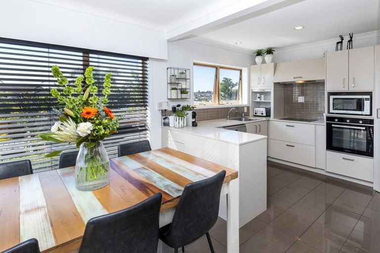 Photo of property in 24b Bucklands Beach Road, Bucklands Beach, Auckland, 2012