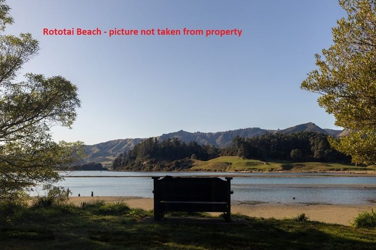 Photo of property in 2 Toiora Place, Takaka, 7110