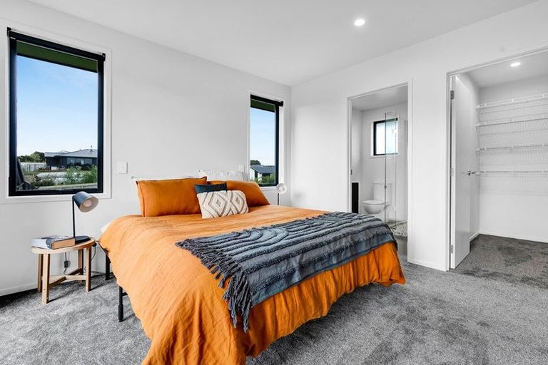 Photo of property in 9b James Drive, Bell Block, New Plymouth, 4312