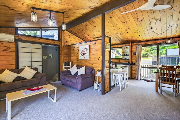 Photo of property in 222 Main Road South, Raumati South, Paraparaumu, 5032