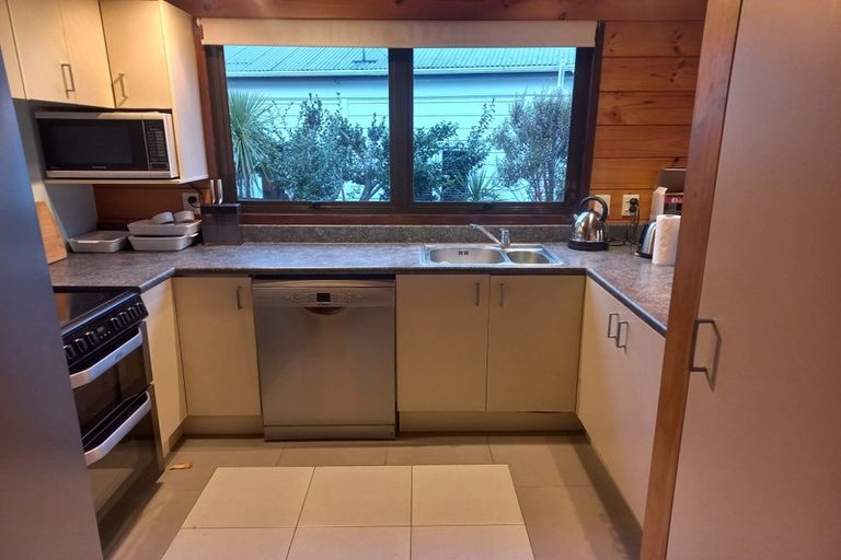 Photo of property in 19a Miromiro Road, Normandale, Lower Hutt, 5010