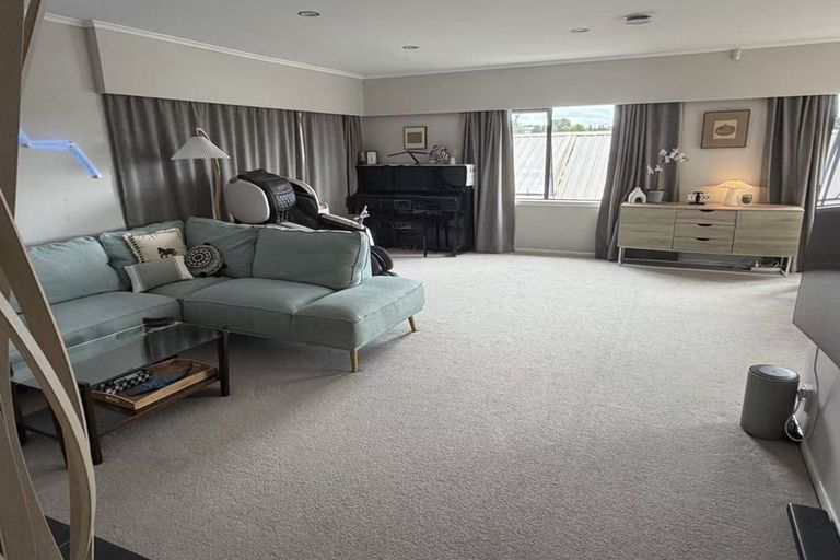 Photo of property in 1/26 Philson Terrace, Browns Bay, Auckland, 0630