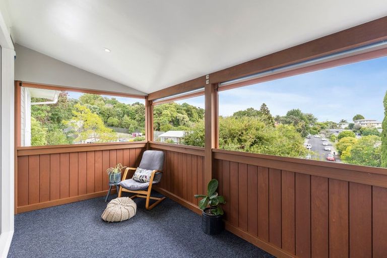 Photo of property in 32 Beswick Place, Birkdale, Auckland, 0626