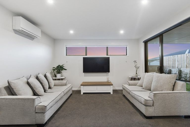 Photo of property in 80 Whakaturou Crescent, Pyes Pa, Tauranga, 3112