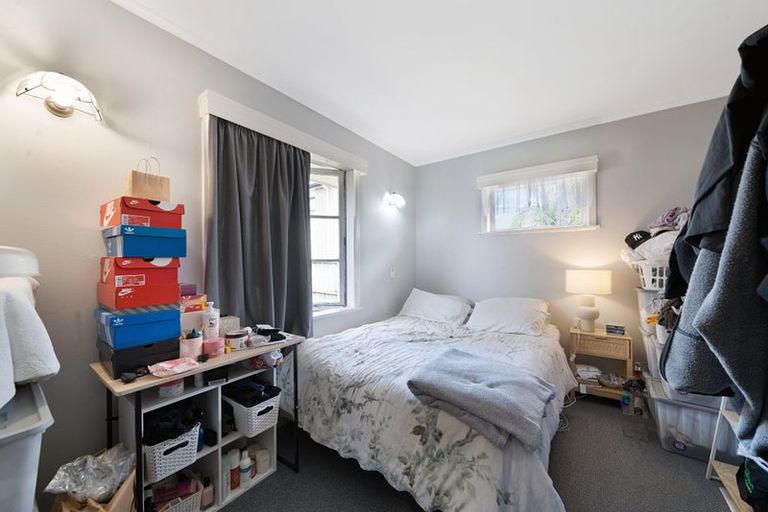 Photo of property in 4134 Great North Road, Glendene, Auckland, 0602