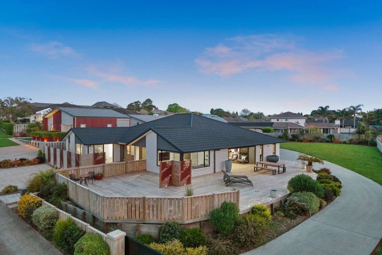 Photo of property in 11 Meadowbrook Place, Buckland, Pukekohe, 2677