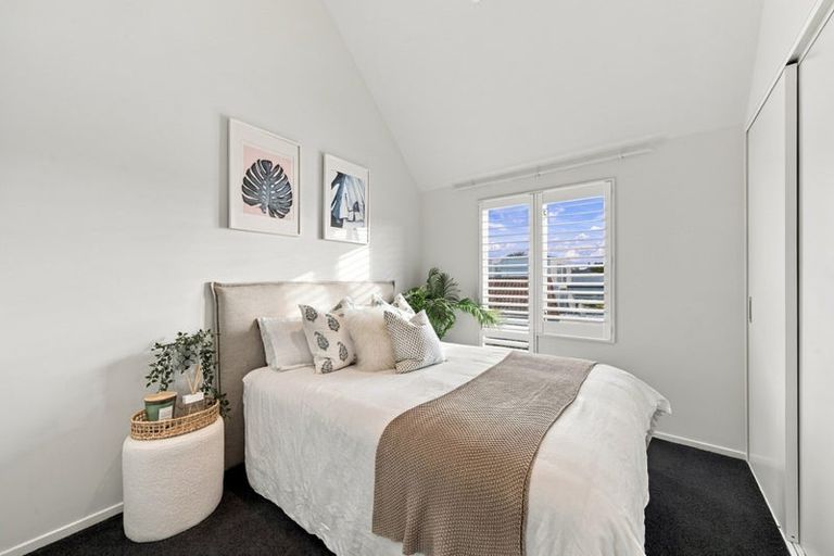 Photo of property in 74 Office Road, Merivale, Christchurch, 8014