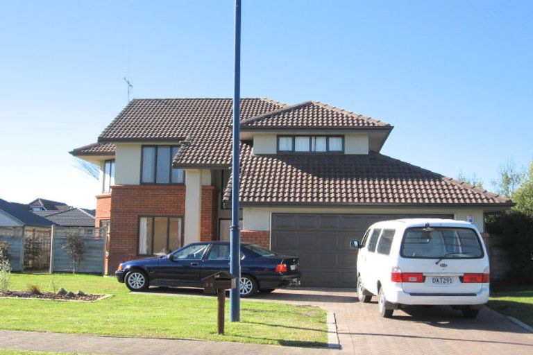 Photo of property in 35 Nielsen Gardens, Rototuna, Hamilton, 3210