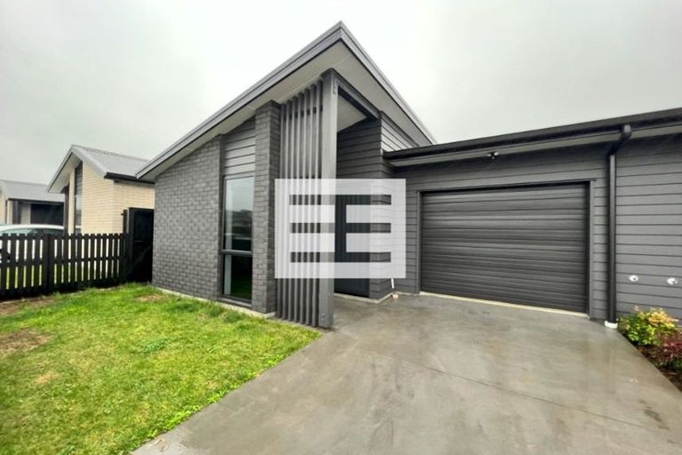 Photo of property in 16 Inaka Place, Poike, Tauranga, 3112