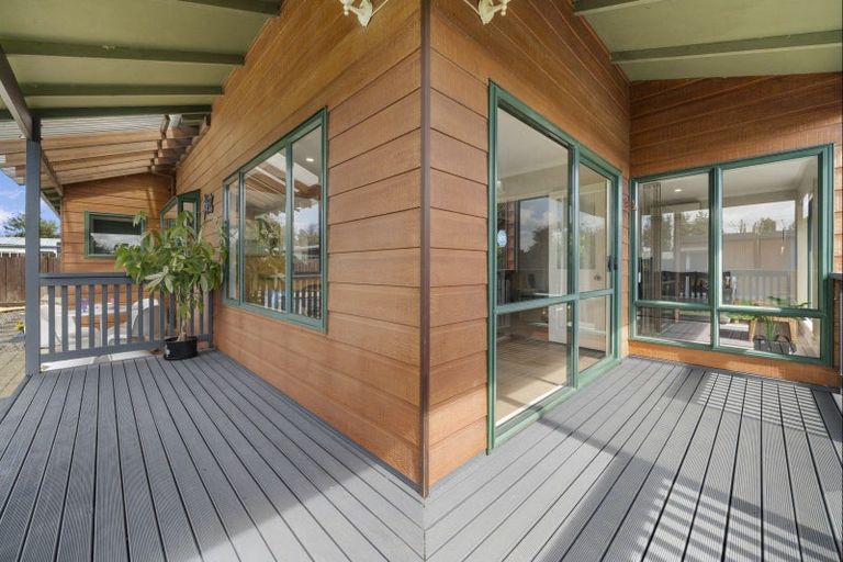 Photo of property in 537 Richmond Road, Lepperton, New Plymouth, 4373