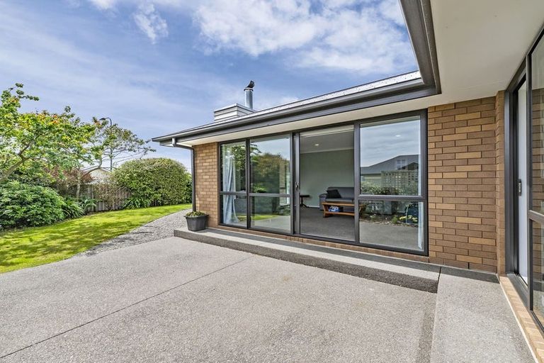 Photo of property in 1 Lloyds Close, Rolleston, 7614