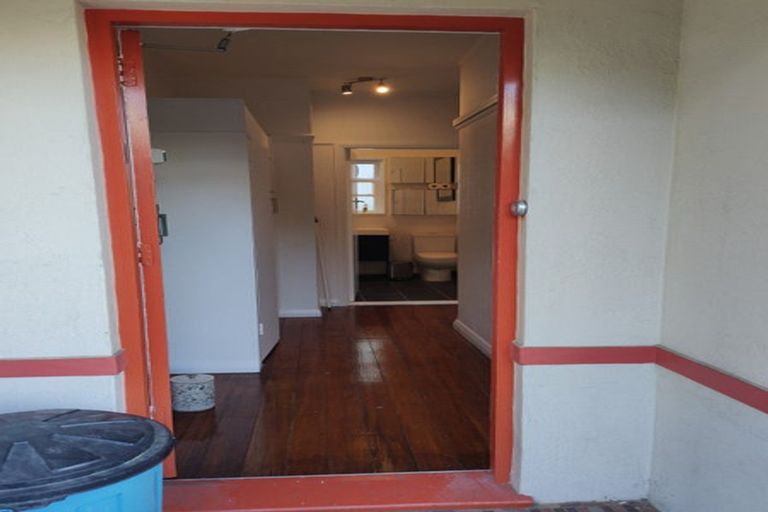 Photo of property in 10/28 Clifton Terrace, Kelburn, Wellington, 6012