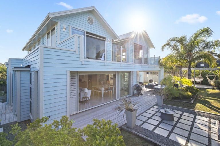 Photo of property in 34 Oceania Place, Mellons Bay, Auckland, 2014