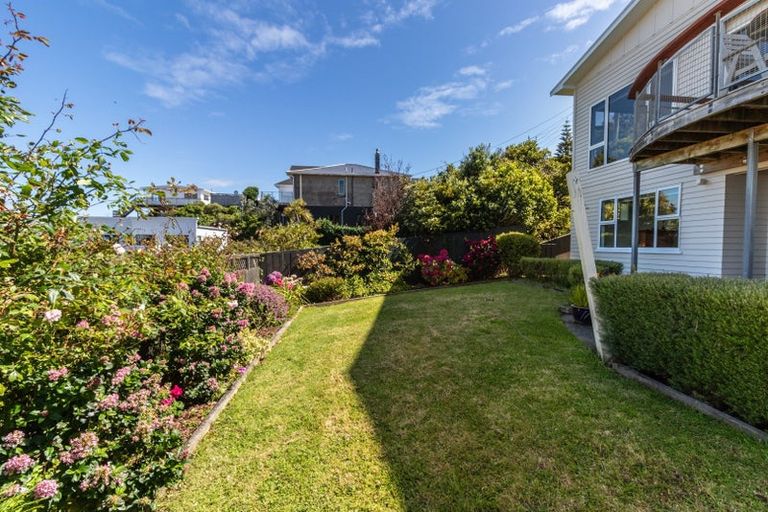 Photo of property in 131 Seatoun Heights Road, Miramar, Wellington, 6022