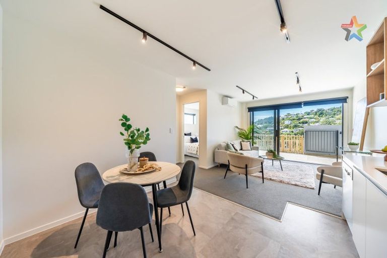 Photo of property in 2/65 Tiketike Way, Brooklyn, Wellington, 6021