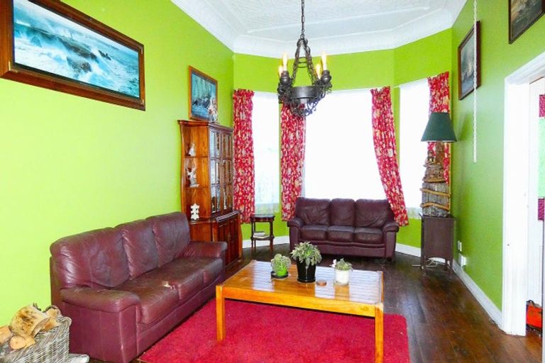 Photo of property in 123 Queen Street, Westport, 7825