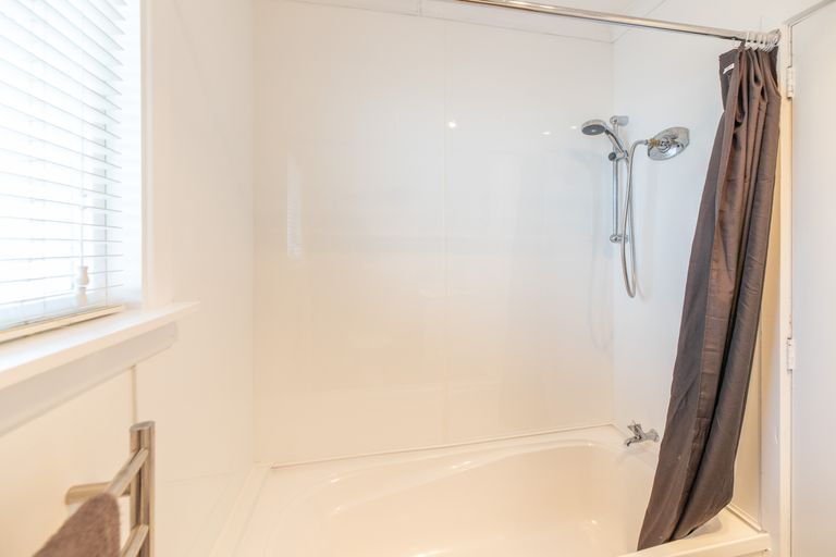 Photo of property in 17 Leverett Place, North New Brighton, Christchurch, 8083