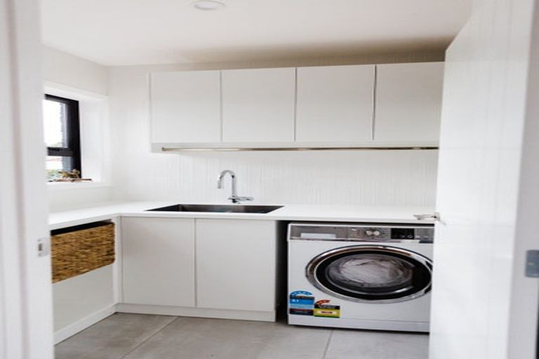 Photo of property in 17 Rogers Road, Bay View, Napier, 4104