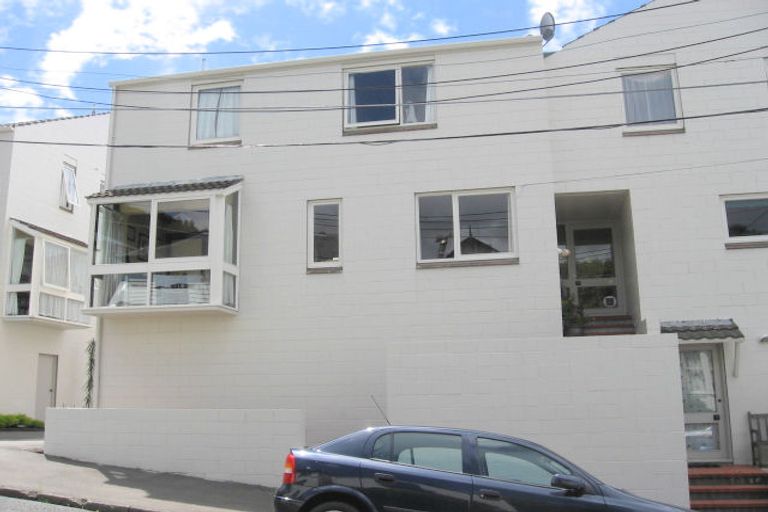 Photo of property in 10 Cottleville Terrace, Thorndon, Wellington, 6011