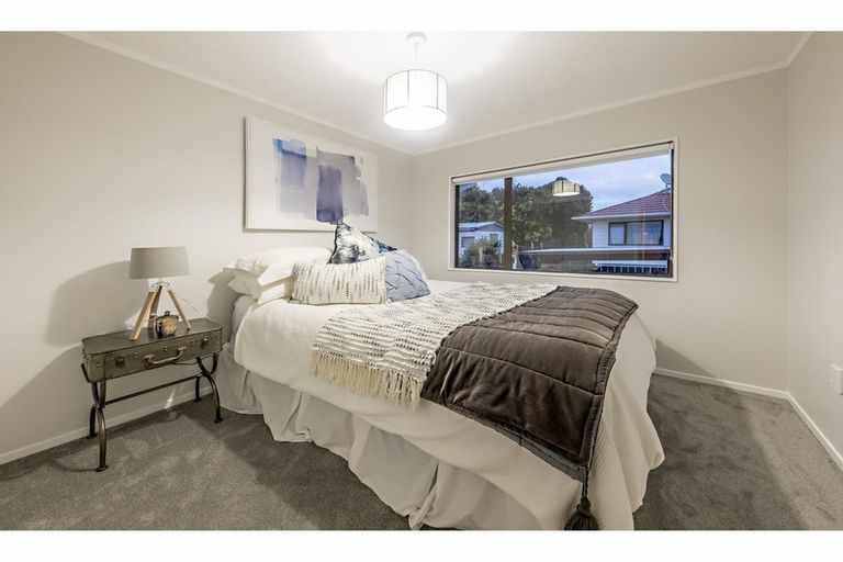 Photo of property in 3/22 Swaffield Road, Papatoetoe, Auckland, 2025