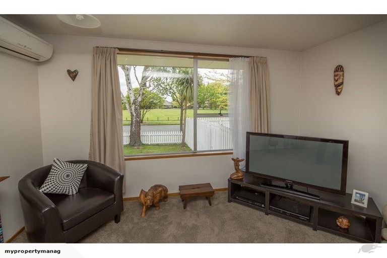 Photo of property in 1/73 Dunbarton Street, Redwood, Christchurch, 8051