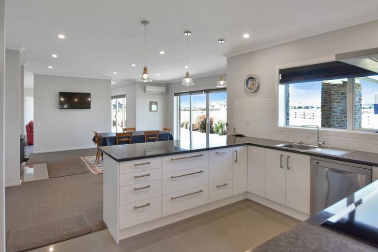 Photo of property in 5 Homestead Avenue, Twizel, 7999