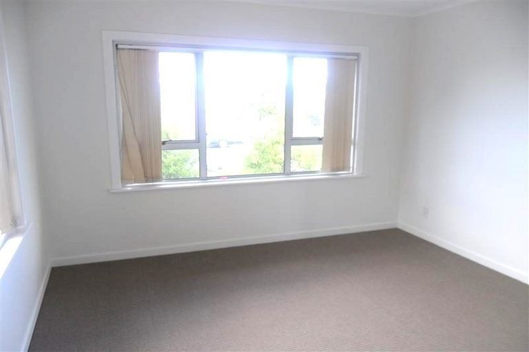Photo of property in 300 Te Atatu Road, Te Atatu South, Auckland, 0610