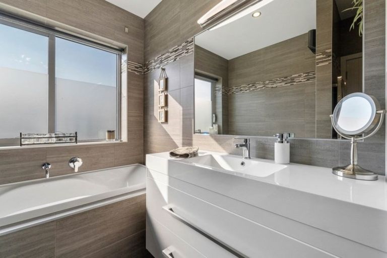 Photo of property in 8b Terrace Street, Bannockburn, Cromwell, 9384