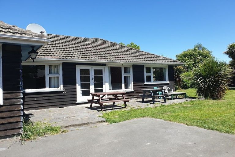 Photo of property in 310 Riccarton Road, Upper Riccarton, Christchurch, 8041