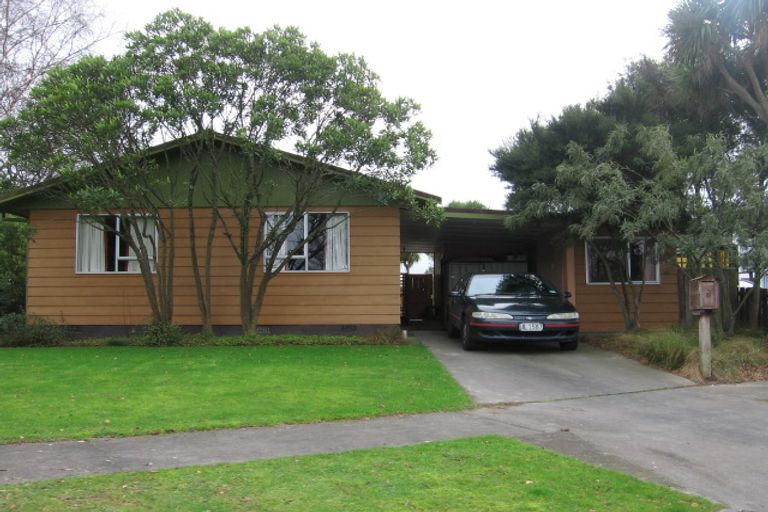 Photo of property in 3 Adams Place, Kelvin Grove, Palmerston North, 4414