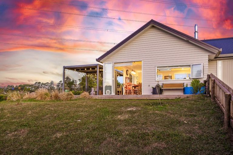 Photo of property in 34 Brookvale Lane, Taupaki, 0782