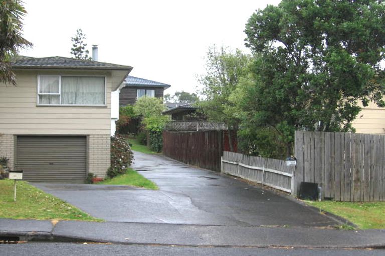 Photo of property in 1/53 Lavery Place, Sunnynook, Auckland, 0632