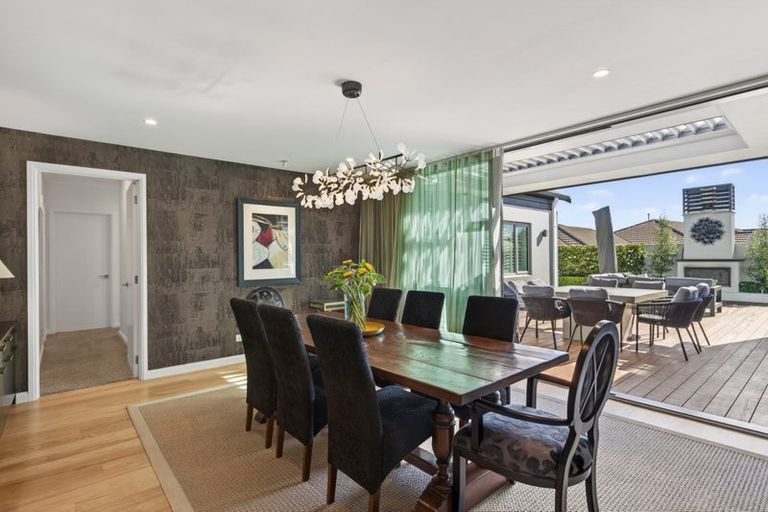Photo of property in 5 Tupuhi Place, Highlands Park, New Plymouth, 4312