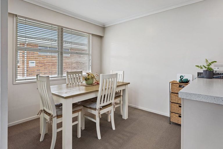 Photo of property in 2 Longwood Lane, Otumoetai, Tauranga, 3110