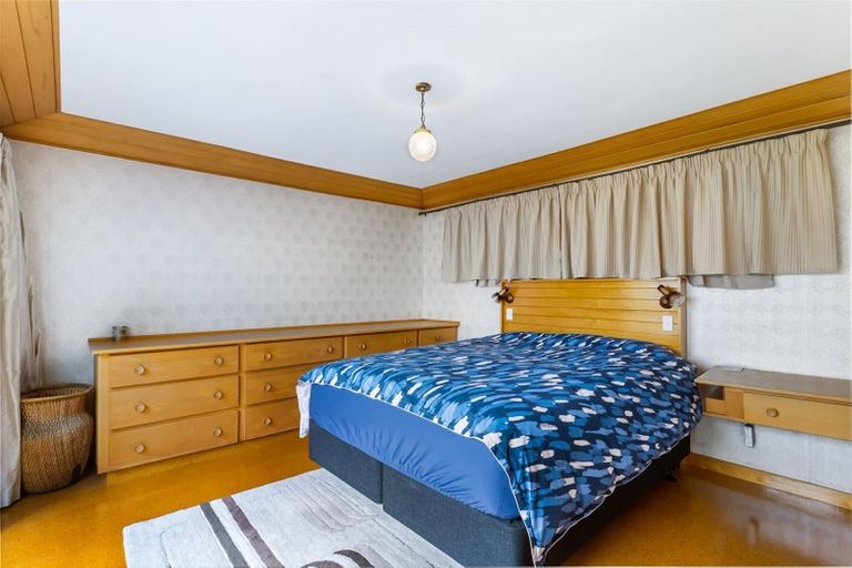 Photo of property in 582 Beach Road, Rothesay Bay, Auckland, 0630