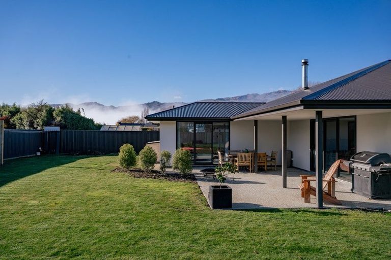 Photo of property in 51 Perriam Place, Mount Pisa, Cromwell, 9383