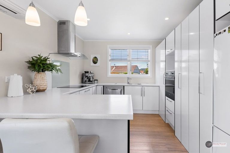 Photo of property in 76 Shakespeare Avenue, Trentham, Upper Hutt, 5018