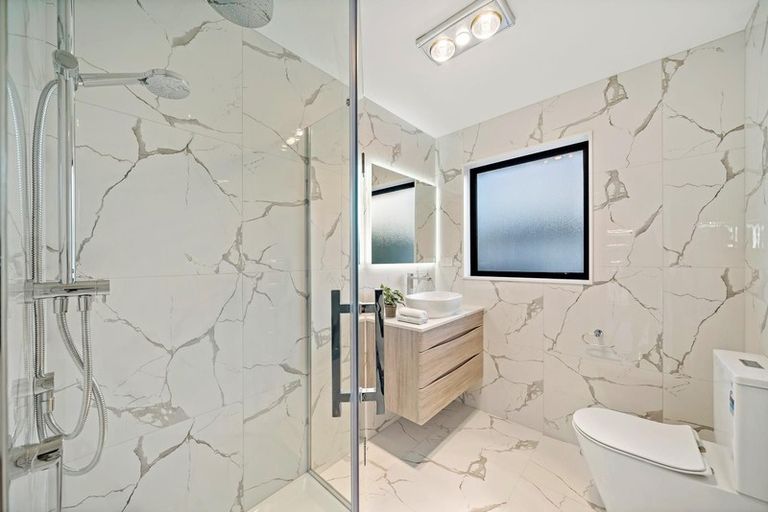 Photo of property in 11 Tawapou Close, Massey, Auckland, 0614