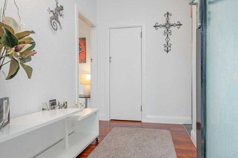 Photo of property in 23 Guy Avenue, Takaro, Palmerston North, 4410