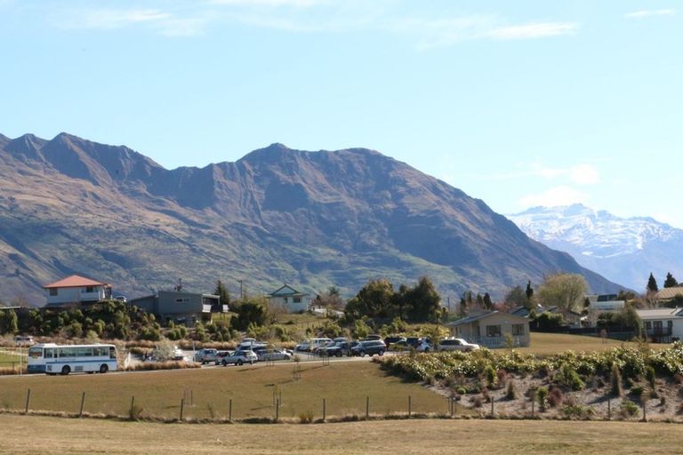 Photo of property in 106a Kings Drive, Wanaka, 9305