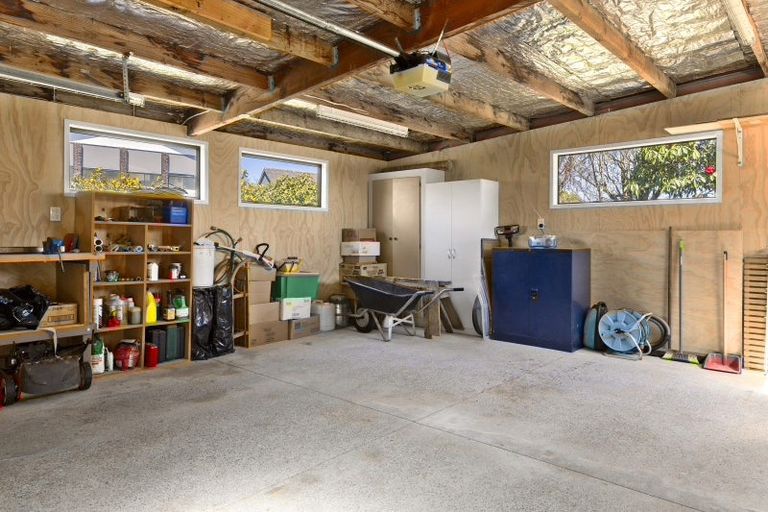 Photo of property in 5 Kempton Place, Richmond Heights, Taupo, 3330