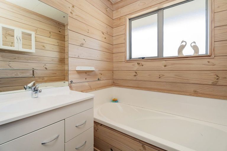 Photo of property in 5 Kawhero Drive, Kuaotunu, Whitianga, 3592