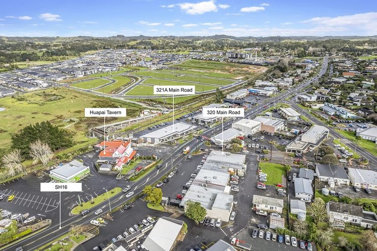 Photo of property in 1/320 Main Road, Tawa, Wellington, 5028