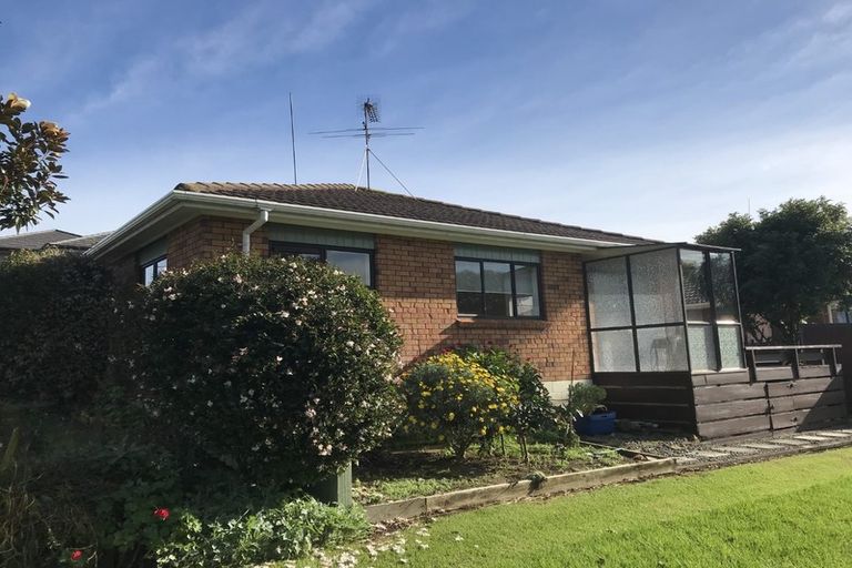 Photo of property in 6a Reidy Place, Pukekohe, 2120