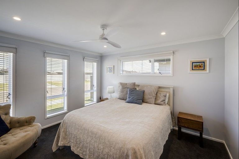 Photo of property in 26 Hurunui Drive, Te Awa, Napier, 4110