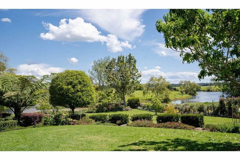 Photo of property in 10 Cochrane Drive, Kerikeri, 0230