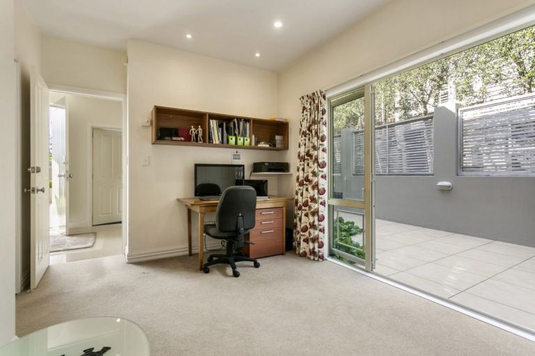Photo of property in 25 Taurarua Terrace, Parnell, Auckland, 1052
