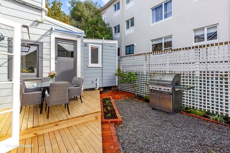 Photo of property in 4 Brougham Street, Mount Victoria, Wellington, 6011